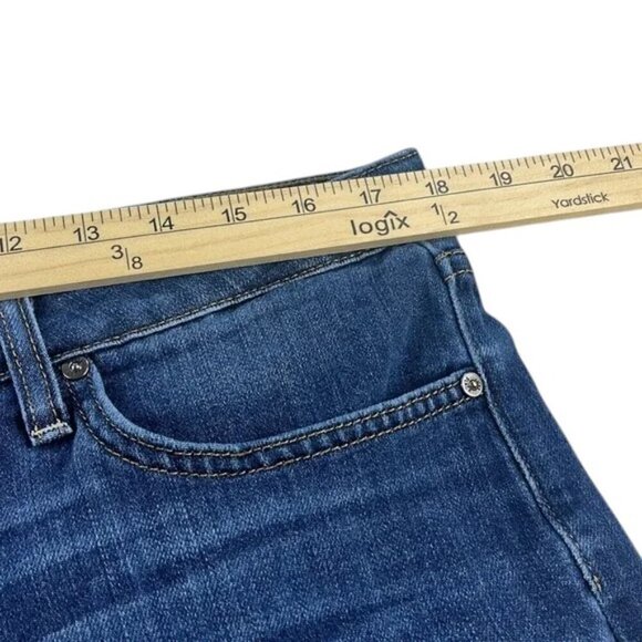 Just Black Shorts Medium Wash Mid Rise Women's Size 32 - Picture 4 of 8